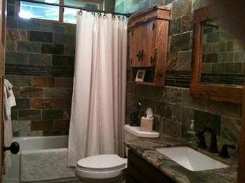 Volcano Rainforest Lodge Bagian luar foto
